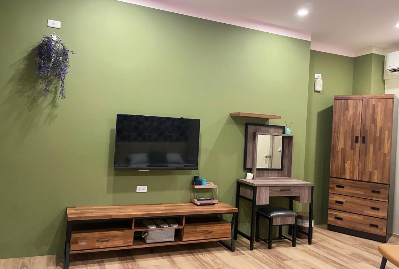 ז'ושאן 鄉間小路 Home 備有專屬停車場 מראה חיצוני תמונה